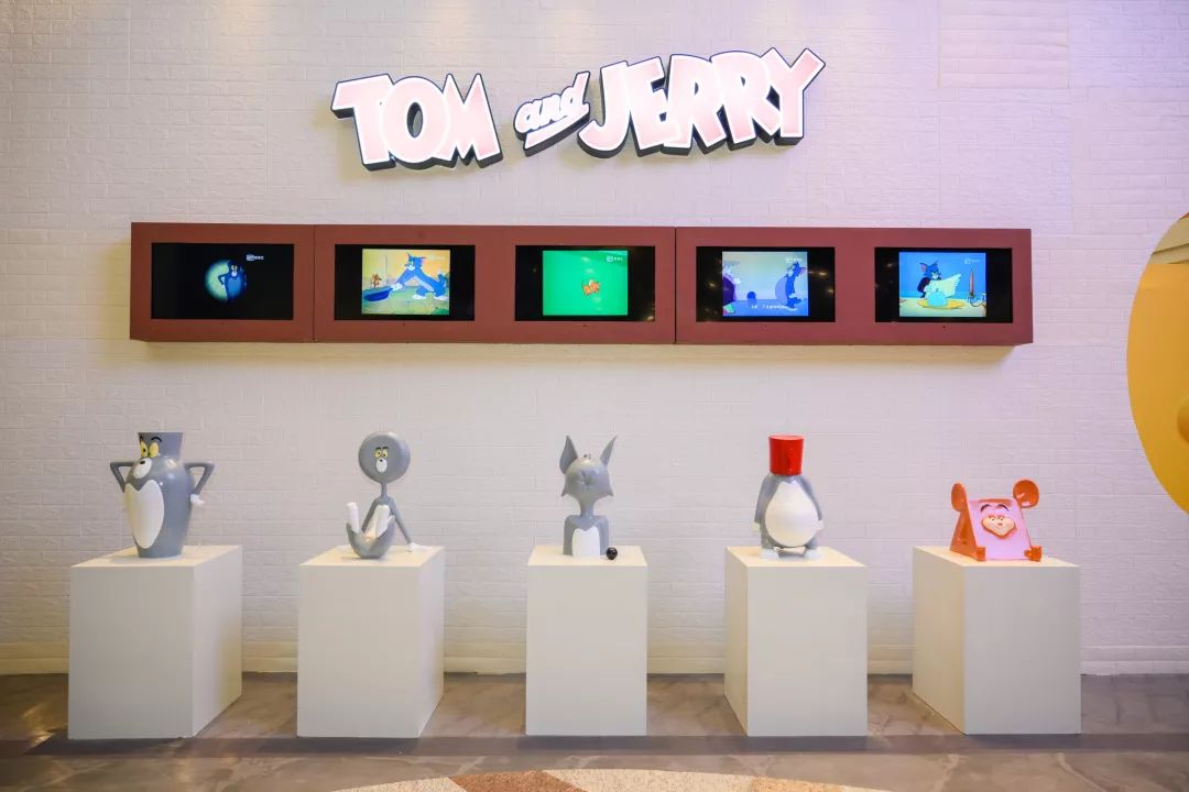 去萬菱匯的商場美陳找TOM & JERRY嘮嘮嗑聊聊兒時(shí)純真吧