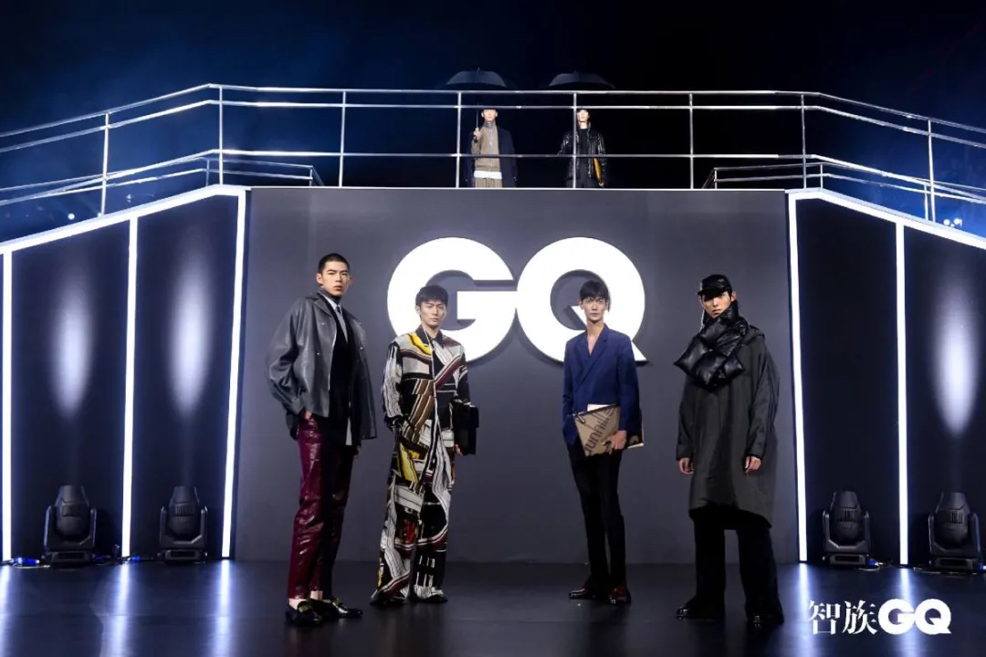 GQ年度人物盛典活動策劃把樓梯打造成國內(nèi)首個紅毯LIVE SHOW - 第8張 - 會展活動策劃CCASY.COM GQ年度人物盛典活動策劃把樓梯打造成國內(nèi)首個紅毯LIVE SHOW - 第8張