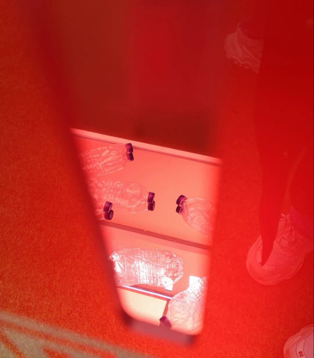 可口可樂藝術(shù)展覽活動(dòng)策劃主角竟是10萬(wàn)多個(gè)可回收飲料瓶 - 第4張 - 會(huì)展活動(dòng)策劃CCASY.COM 可口可樂藝術(shù)展覽活動(dòng)策劃主角竟是10萬(wàn)多個(gè)可回收飲料瓶 - 第4張
